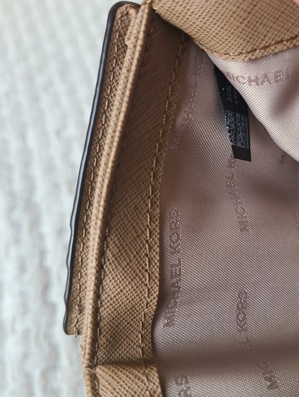 MICHAEL KORS Pebbled Leather Small Wallet in Beige with Gold Logo - Picture 9 of 12